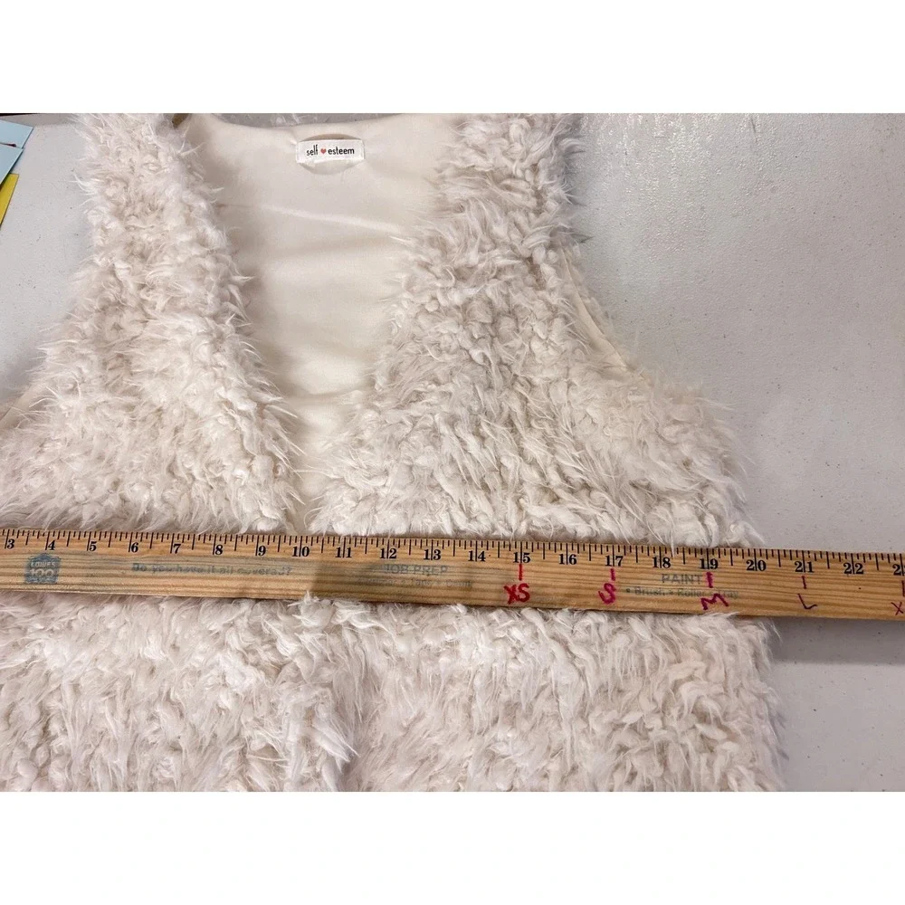 Ivory Shaggy Faux Fur Vest Sleeveless LARGE Winter Fall Cozy Lush